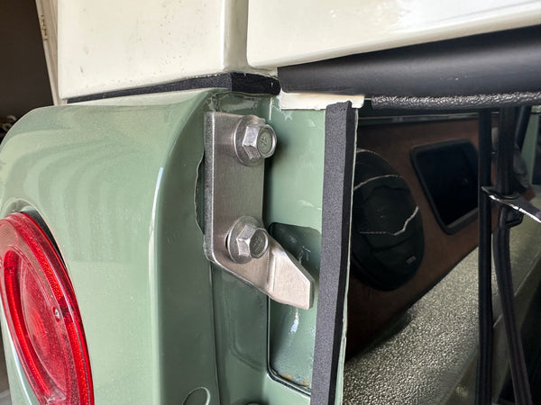 Scout 800 Tailgate Latch